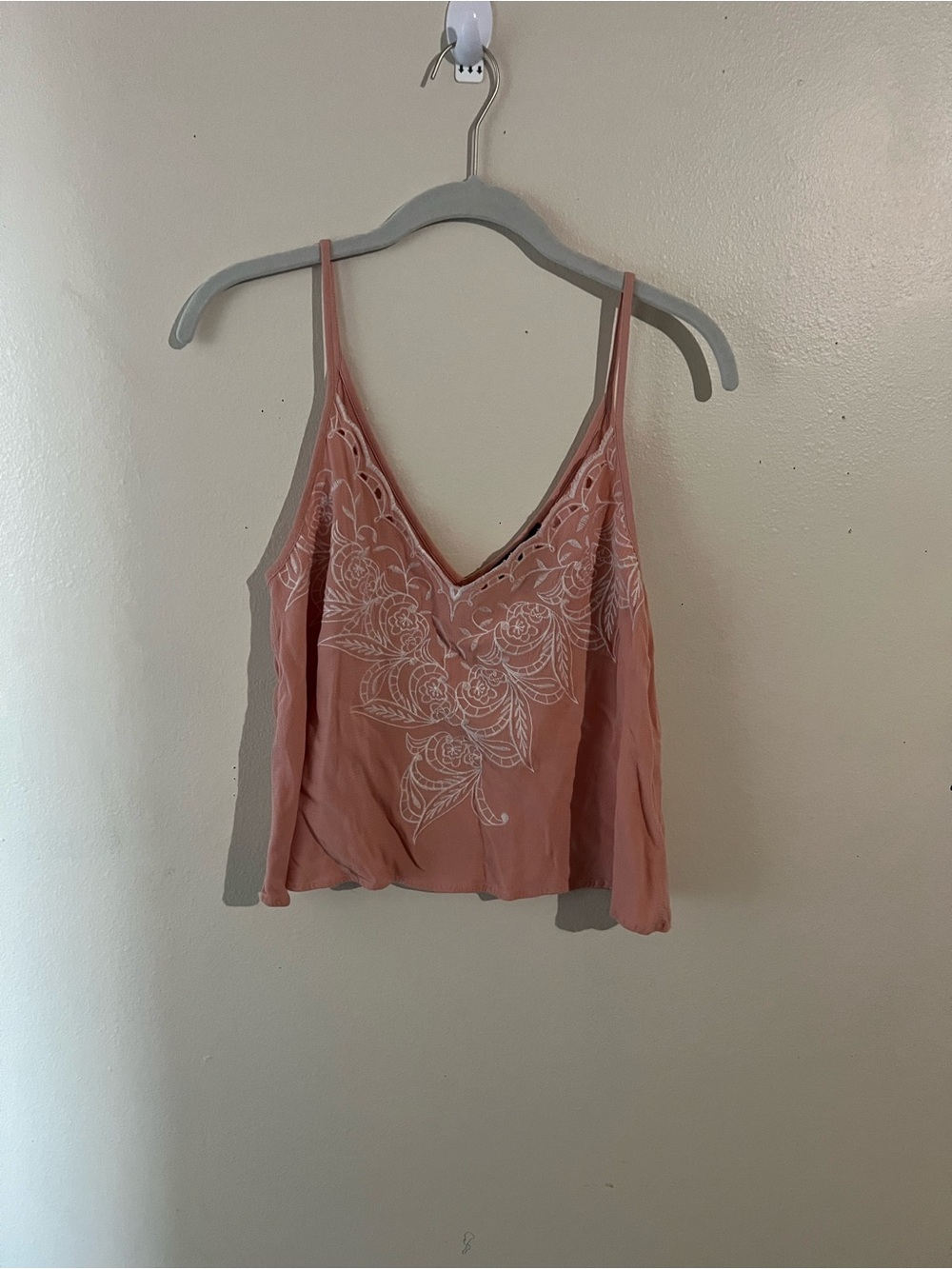 Forever 21 Dusty Pink Floral Embroidered V-Neck Cami
